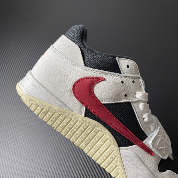 Travis Scott x Air Jordan Jumpman Jack - Imagem 3