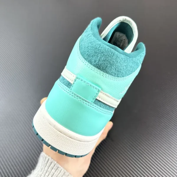 Air Jordan 1 Mid SE “Bleached Turquoise” - Imagem 3