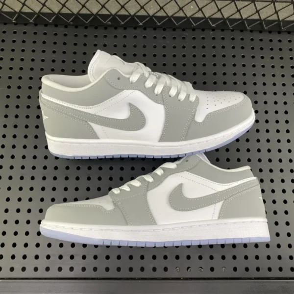 Air Jordan 1 Low "White/Wolf Grey"