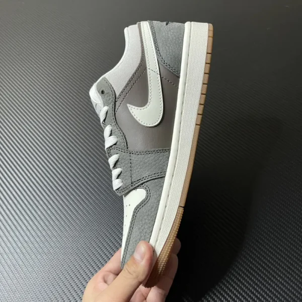 Air Jordan 1 Low “SNKRS Day Korea Magpie” - Imagem 4