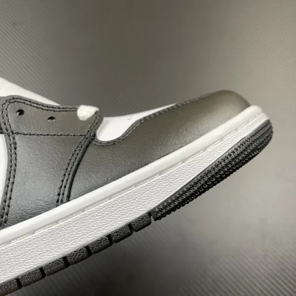 Air Jordan 1 Mid "Green Glow" - Imagem 3