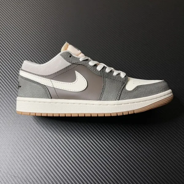 Air Jordan 1 Low “SNKRS Day Korea Magpie”