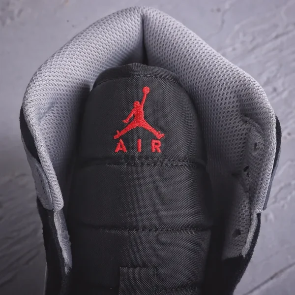 Air Jordan 1 Mid "Elephant Print" - Imagem 2