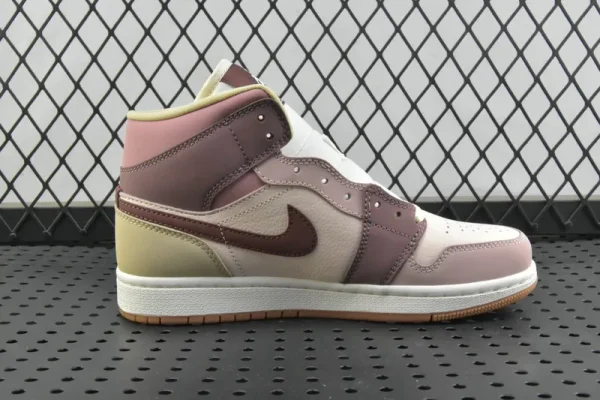 Air Jordan 1 Mid SE "Dark Pony Smoky Mauve" - Imagem 7