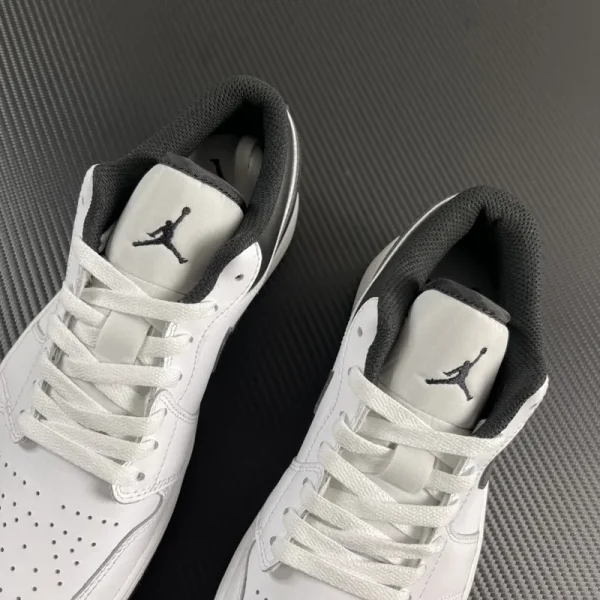 Air Jordan 1 Low “White/Black” - Imagem 8