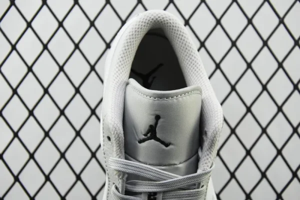 Air Jordan 1 Low "White Camo" - Imagem 9