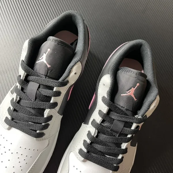 Air Jordan 1 Low “Black Grey Pink” - Imagem 9