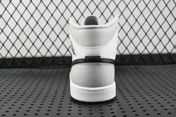 Air Jordan 1 Mid “Grey Fog” - Imagem 6