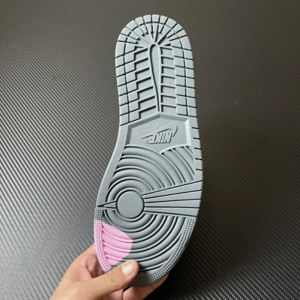 Air Jordan 1 Low Fragment x Atmos "Rabbit" Sample - Imagem 5