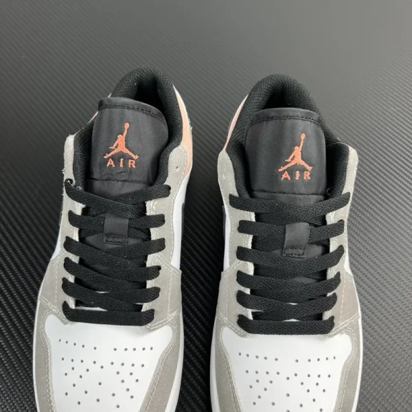 Air Jordan 1 Low SE “Flight Club” - Imagem 8