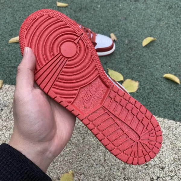 Air Jordan 1 Low SE "Dune Red" - Imagem 5