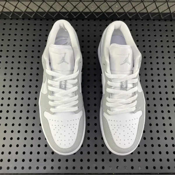 Air Jordan 1 Low "White/Wolf Grey" - Imagem 8