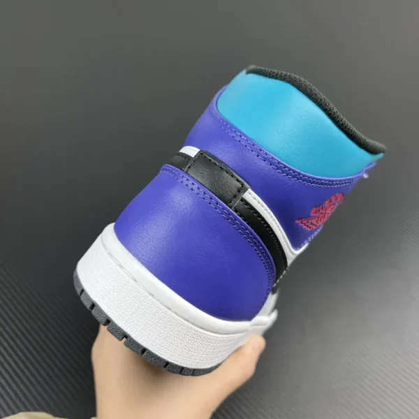 Air Jordan 1 Mid SE "Bright Concord/True Red" - Imagem 7