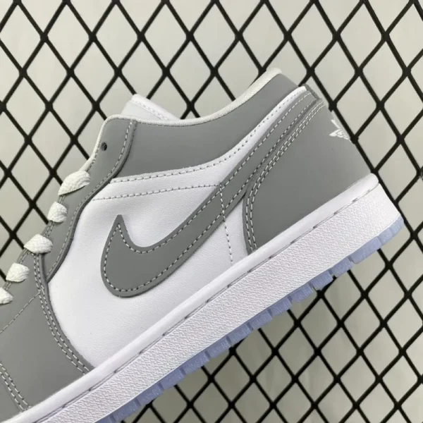 Air Jordan 1 Low "White/Wolf Grey" - Imagem 6