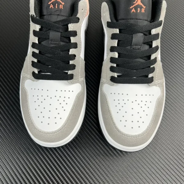 Air Jordan 1 Low SE “Flight Club” - Imagem 7