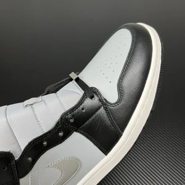 Air Jordan 1 Mid SE "Black Chrome" - Imagem 3