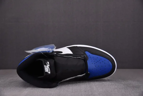 Air Jordan 1 High OG “Royal Toe” - Imagem 7