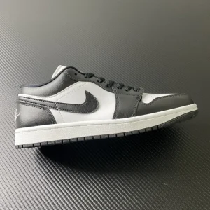Air Jordan 1 Low "Panda"