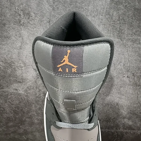Air Jordan 1 Mid SE "Night Stadium" - Imagem 9
