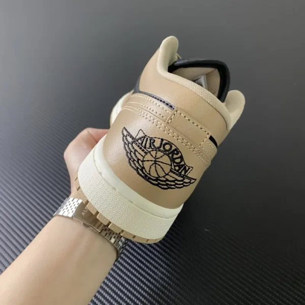 Air Jordan 1 Low SE “Vachetta Tan/Black” - Imagem 5