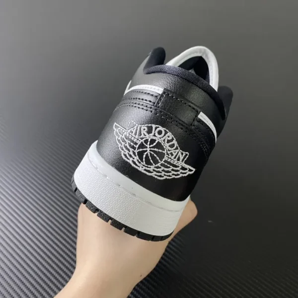 Air Jordan 1 Low "Panda" - Imagem 5