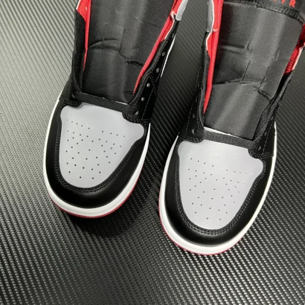 Air Jordan 1 Mid SE “Bred Shadow” - Imagem 9