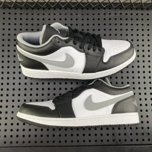 Air Jordan 1 Low “Shadow” (Black Sole)