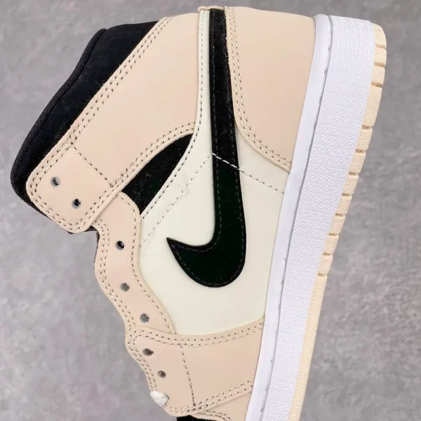 Air Jordan 1 Mid "Barely Orange" - Imagem 6