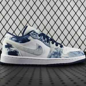 Air Jordan 1 Low SE "Washed Denim"