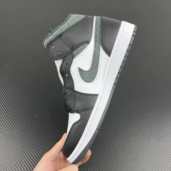 Air Jordan 1 Mid SE "Panda Elephant" - Imagem 4