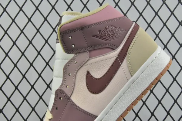 Air Jordan 1 Mid SE "Dark Pony Smoky Mauve" - Imagem 3