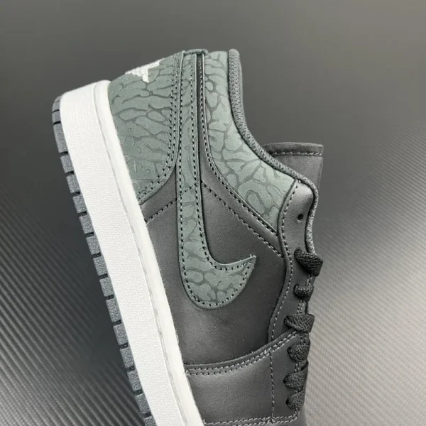 Air Jordan 1 Low SE "Black Elephant" - Imagem 2