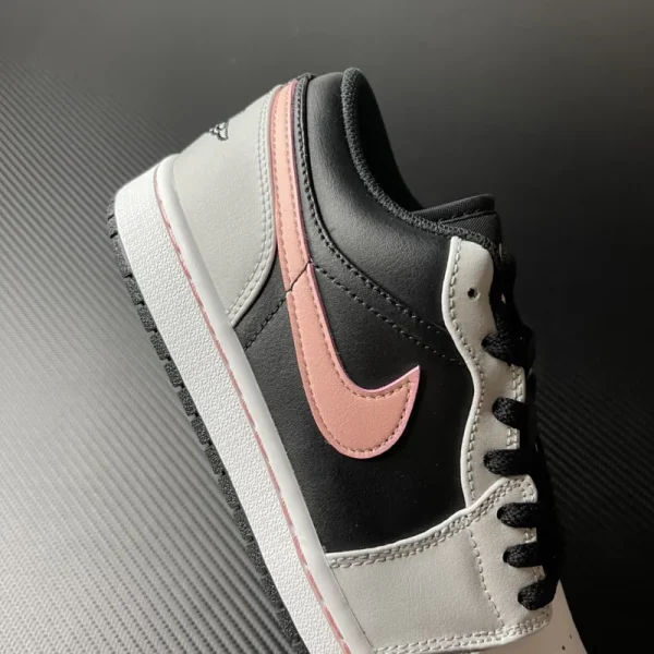 Air Jordan 1 Low “Black Grey Pink” - Imagem 7