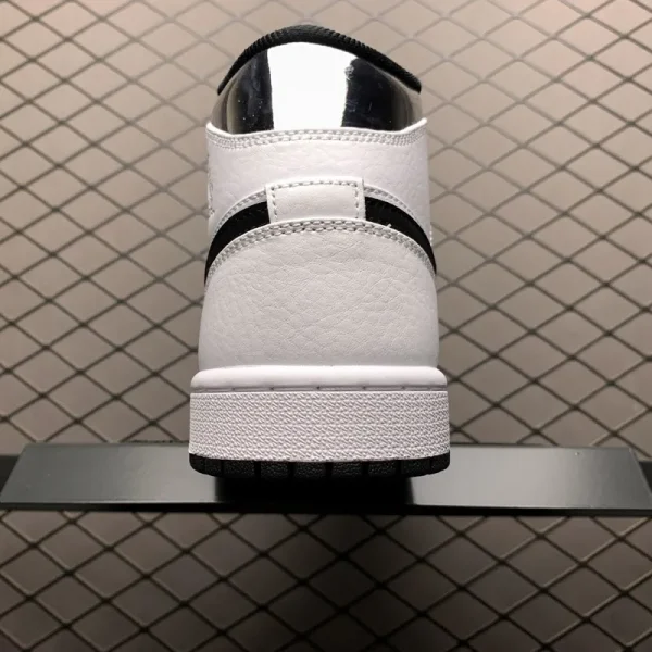 Air Jordan 1 Mid "Alternate Think 16" - Imagem 2