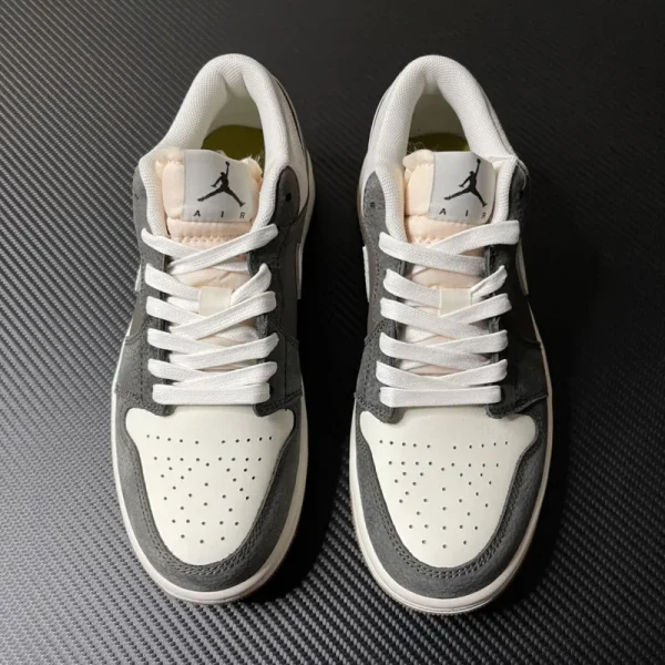 Air Jordan 1 Low “SNKRS Day Korea Magpie” - Imagem 6