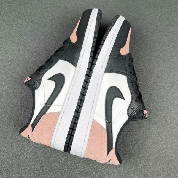 Air Jordan 1 Low "Bleached Coral" - Imagem 2