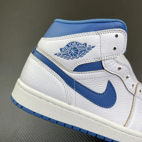 Air Jordan 1 Mid SE “White/Industrial Blue” - Imagem 4