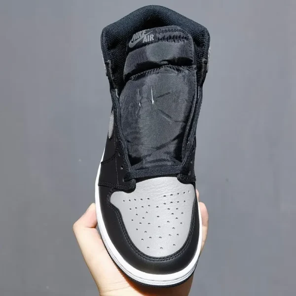 Air Jordan 1 Retro High OG “Shadow” (2018) - Imagem 3