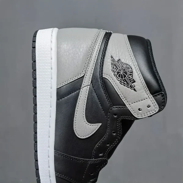 Air Jordan 1 Retro High OG “Shadow” (2018) - Imagem 7