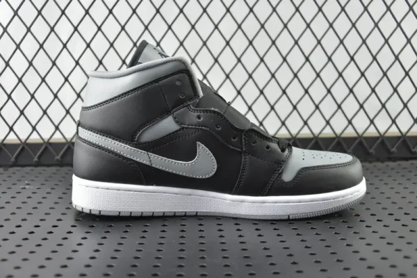 Air Jordan 1 Mid “Shadow”