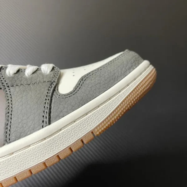 Air Jordan 1 Low “SNKRS Day Korea Magpie” - Imagem 9