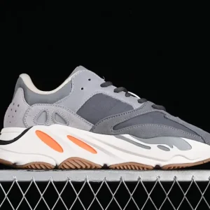 Yeezy Boost 700 "Magnet"